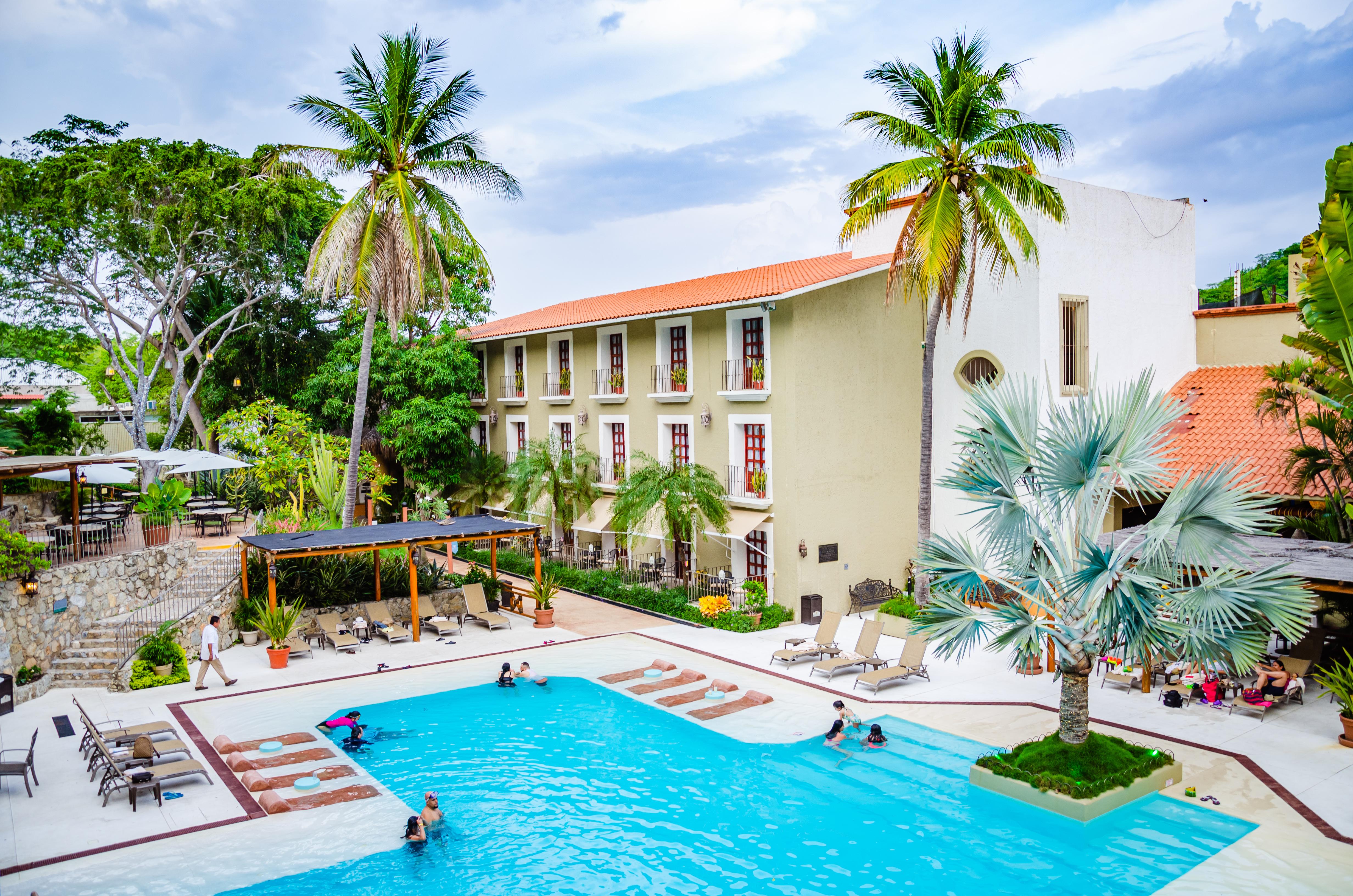 HOTEL BINNIGUENDA HUATULCO & BEACH CLUB HUATULCO 4* (Mexico) - from US$ 182  | BOOKED